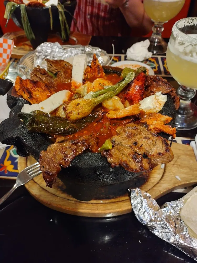 Molcajete Mar Y Tierra